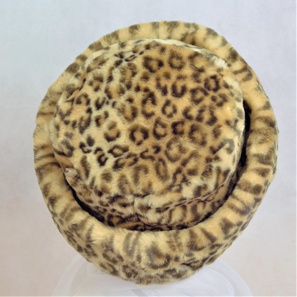 Luxury Collection Faux Fur Leopard Print Bucket Hat by - Picture 14 of 16
